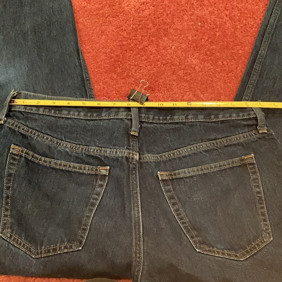 Old Navy Famous Jeans Straight Jeans Size 34x32 - Picture 7 of 7